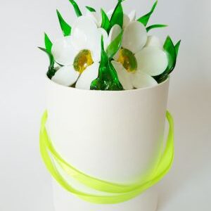 Карамельные ромашки в шляпной коробке