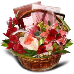 Подарочная корзина "Сердечное признание"