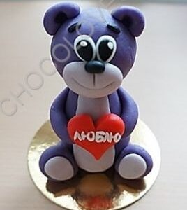 Медвежонок с сердцем "Люблю" из шоколада и марципана